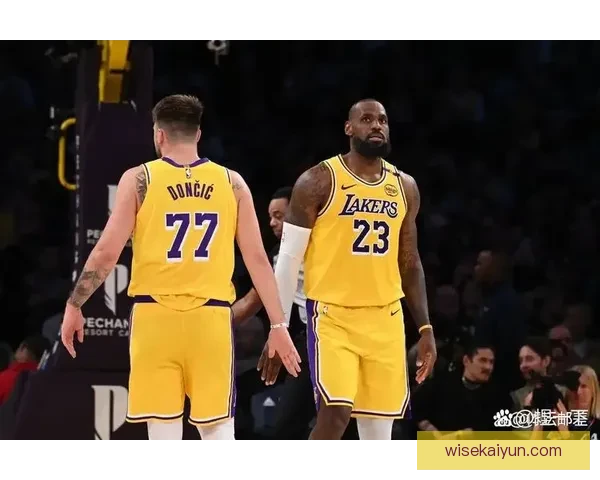 詹姆斯助攻数据创新高，状态回暖助力湖人冲击季后赛
