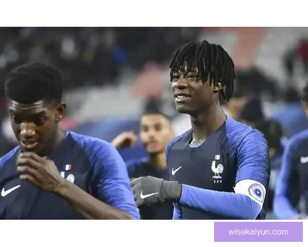 卡马文加：对手高度评价彰显年轻球员实力，表现亮眼