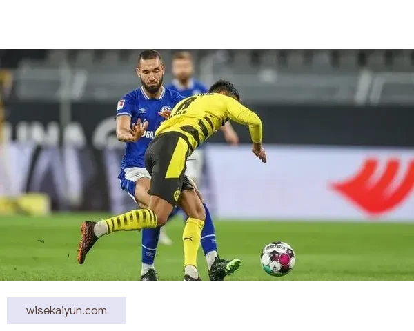 沙尔克定位球表现持续提升，近期角球和任意球威胁明显增加