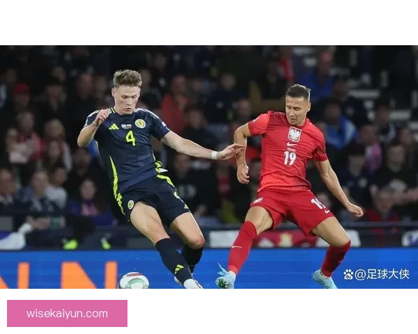 苏格兰麦克托米奈中场表现稳健，成为球队核心力量